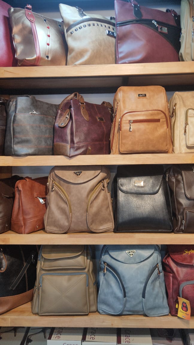 Veenus SHOE POINT - MANJERI